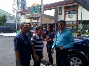 Perwakilan LSM anti korupsi datangi kejaksaan negeri jember, pertanyakan proses hukum kasus korupsi