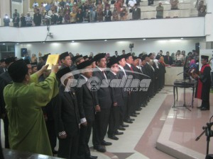PENGAMBILAN SUMPAH JABATAN DPRD 2014