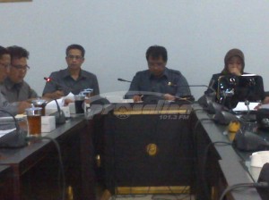 RAPAT PDP DAN KOMISI C