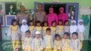KUNJUNGAN KAPOLRES JEMBER KE TK BHAYANGKARI
