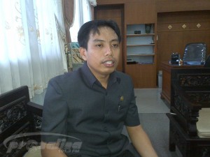 KETUA DPRD JEMBER - THOIF-ZAMRONI