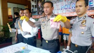 PRESS RELEASE PENGUNGKAPAN SINDIKAT NARKOBA